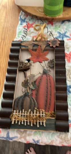 Metal  fall wall hang