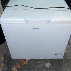 Hot Point Freezer 9 Cubic 