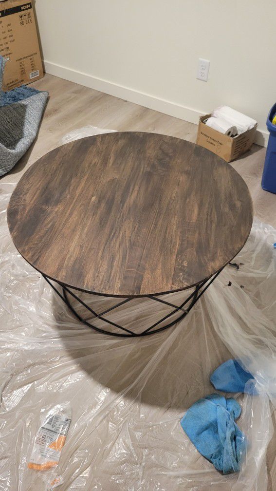 Beautiful Dark Wood 32" Coffee Table