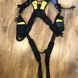 Petzl EasyFit International Harness