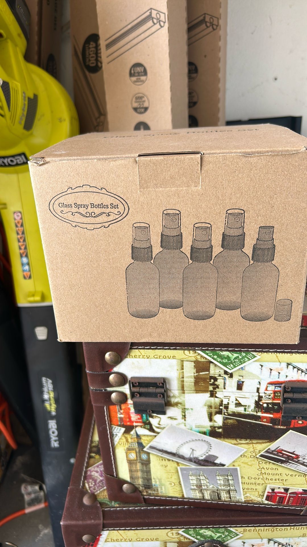 Glass Spray Bottle Set