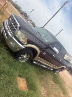 2011 Dodge Ram 2500 Laramie Heavy duty