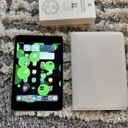 Apple iPad mini 4 128GB Wi-Fi leather case and charger included