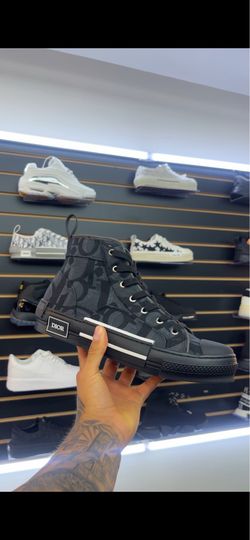 High tops (Dior)
