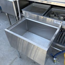 24 Inch Ice Bin Jockey Box