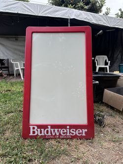 Budweiser Light Up Sign.