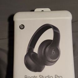 Beats Studio Pro Over-Ear Headphones