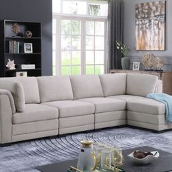 121.5" Light Gray Linen Reversible Sectional Sofa with Ottoman 