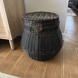 Wicker Basket Storage With Lid