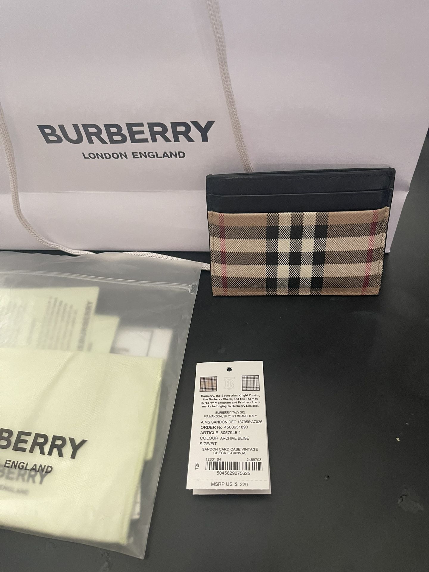Burberry Card Holder for Sale in Seattle, WA - OfferUp