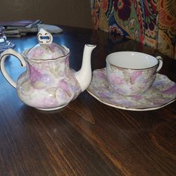 AntiqueTea Pot with Teacup and Saucer China