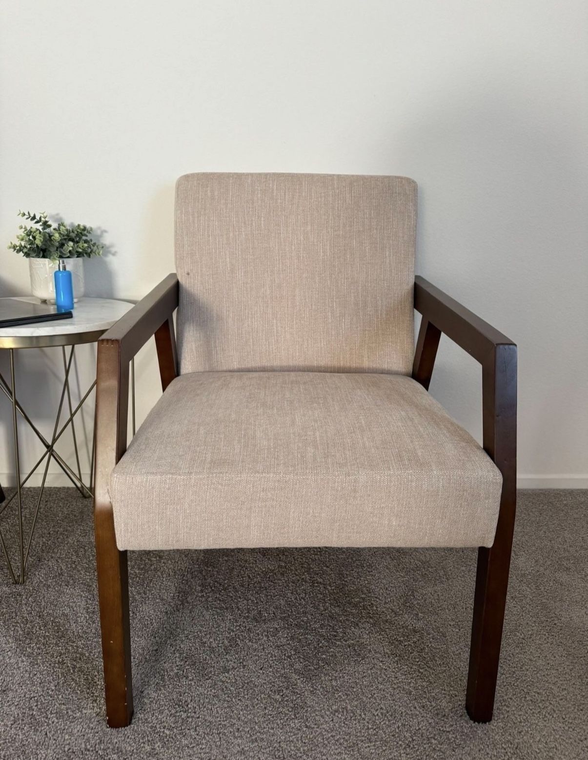 Accent Chairs