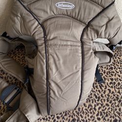 Infantino Baby Carrier Like New