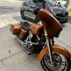 Harley Davidson Street Glide  Or Trade 