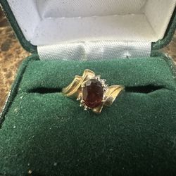 Solid 10k Yellow Gold Natural Diamond Oval Cut Garnet Ring Size 8 Beautiful