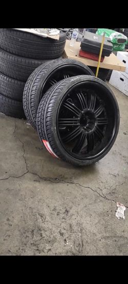 24-In Rims Brand New Tires 800 Bucks 5 Lug Universal