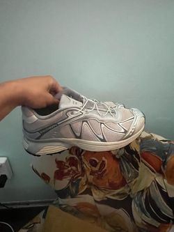 Xt- Salamon whispers size 9 men’s brand new just don’t have the box 50$!!!!