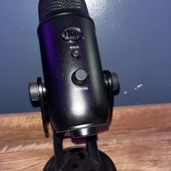 Blue Yeti USB Microphone 