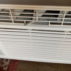 🥶🥶Arctic King 5,000 BTU 115V Mechanical Window Mounted Air Conditioner- Works Perfectly! $AVE On This Great Unit