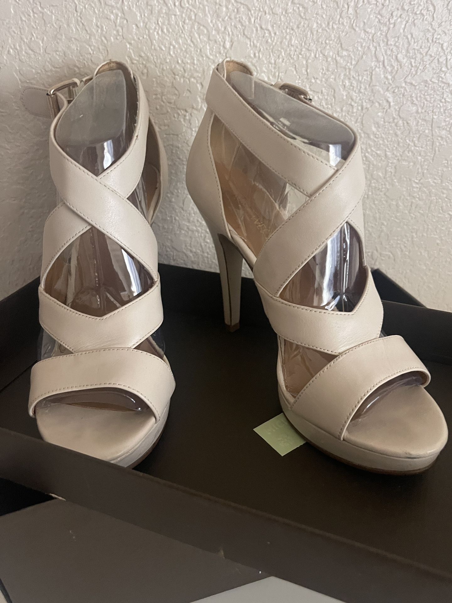 Ahora, Zapatos De Fiesta