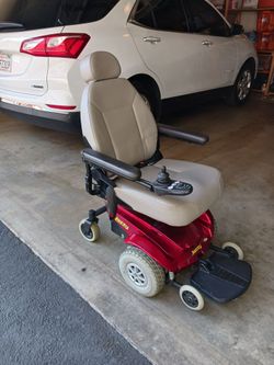 Jazzy Pride Select GT Scooter