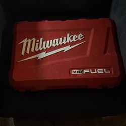 Milwaukee M 18 Fuel Impact Driver Hammer Drill Combo Set
