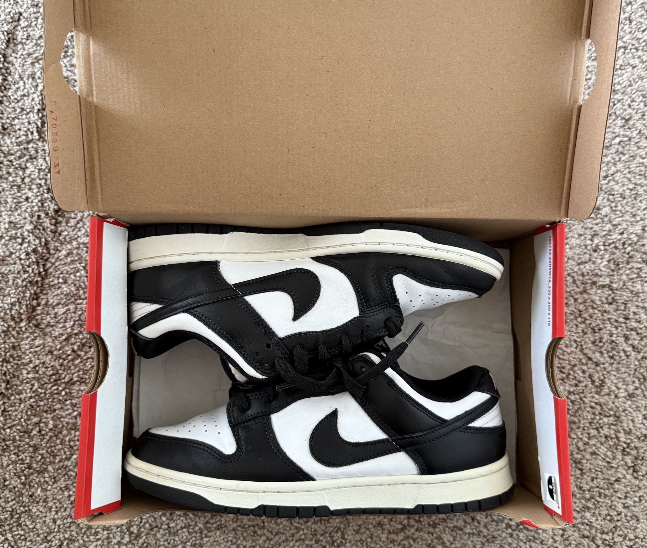 Nike Panda Dunks