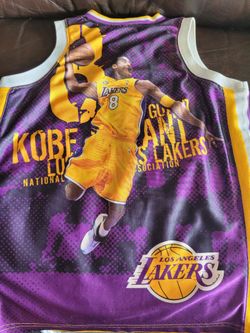 KOBE Lakers Youth M 10-12 $45