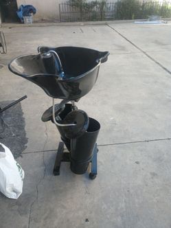 Portable hair washing sink