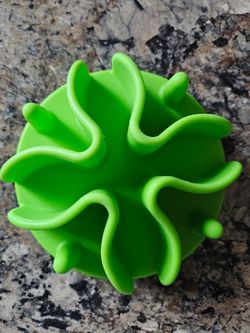 NEW Slow Feeder Dog Bowls Insert, Puzzle Slow Feeder,Green, Large