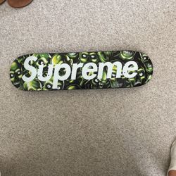 Supreme Skull Pile Skateboard 