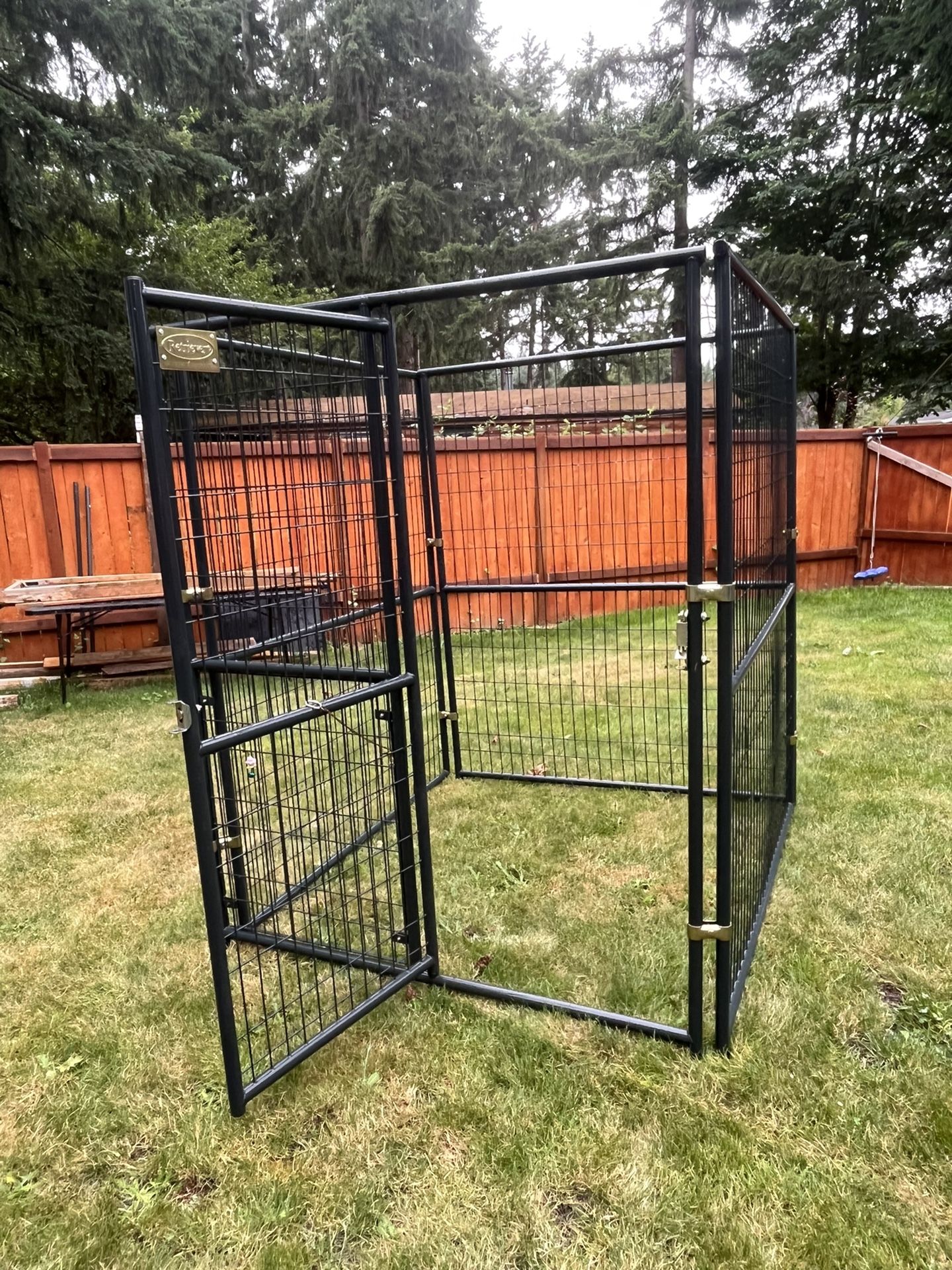 Retriever Kennel 10x10 for Sale in Sumner, WA OfferUp