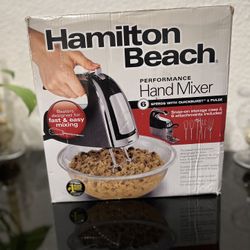 Hamilton Beach Hand-mixer 6 Attachments 