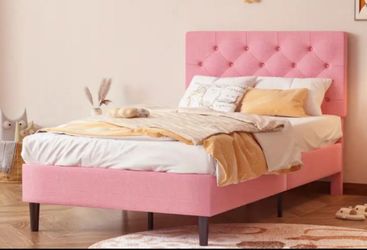 Twin Bed w/ Mattress 