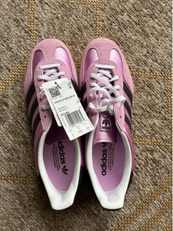 Adidas Gazelle Indoor Women’s Pink/Black Gum Sole Sneakers Size 9 – Brand New