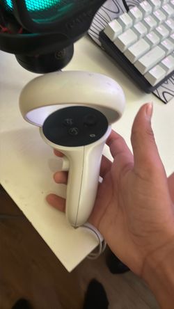 Quest 2 controller right
