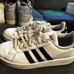 Adidas Sneakers