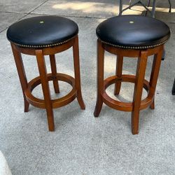 Swivel Stools 