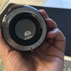 Sigma 1.4 , 35mm Lens 