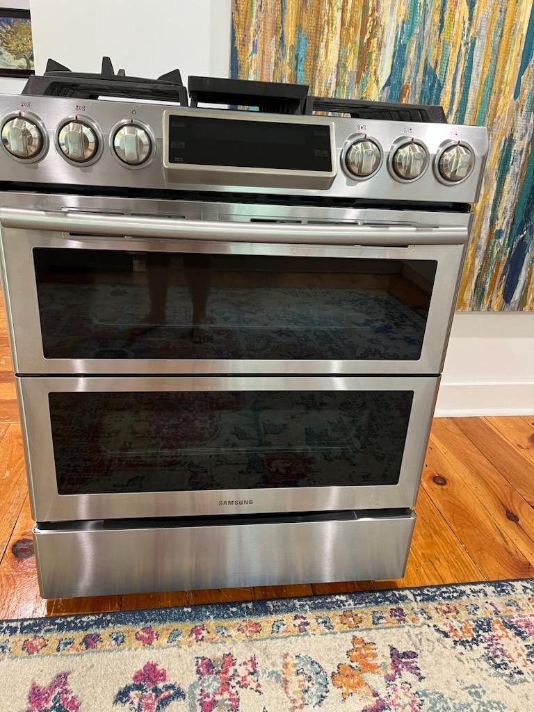Samsung double oven smart gas range for Sale in Boonton, NJ OfferUp
