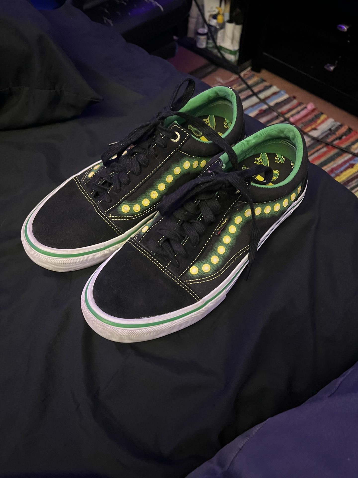 Shake Junt Vans Shoes Size 9.5