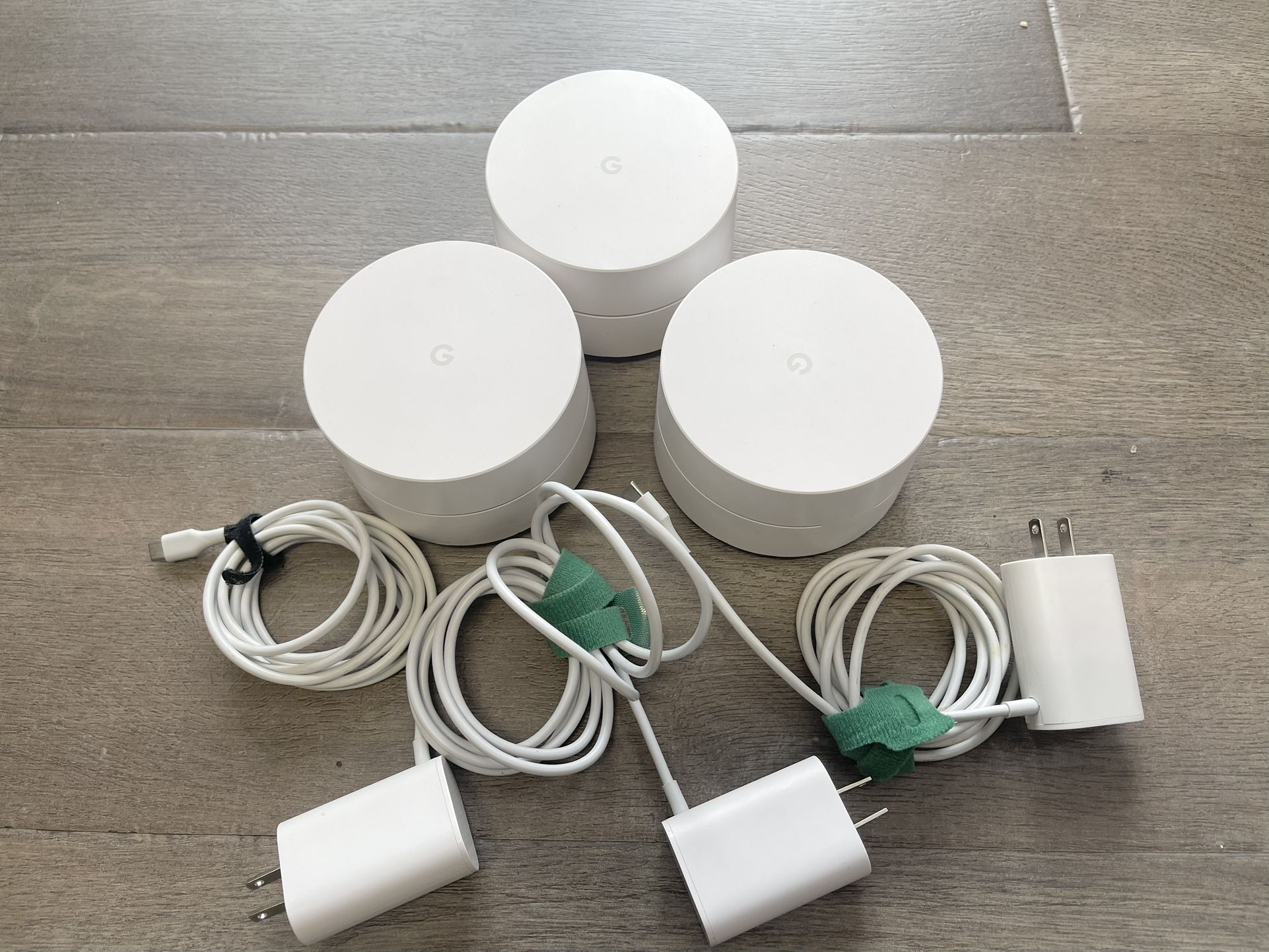 Google WiFi system, 3-Pack - Router Replacement for Whole Home Coverage (NLS-1304-25),White