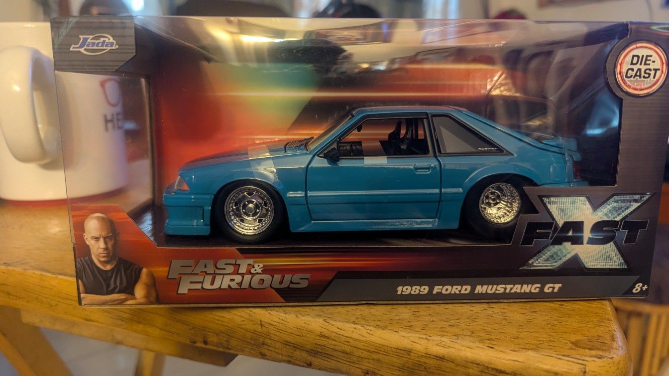 Jada Fast& Furious 1989 Ford Mustang GT.