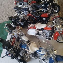 Maisto 1:18 harley davidson die cast replicas