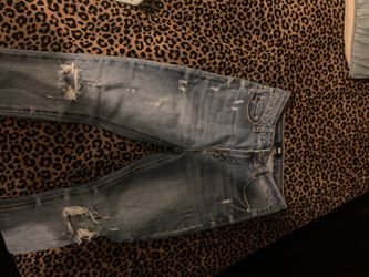 HIGH RISE JEANS