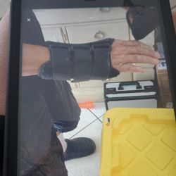 Wrist Guard (2)