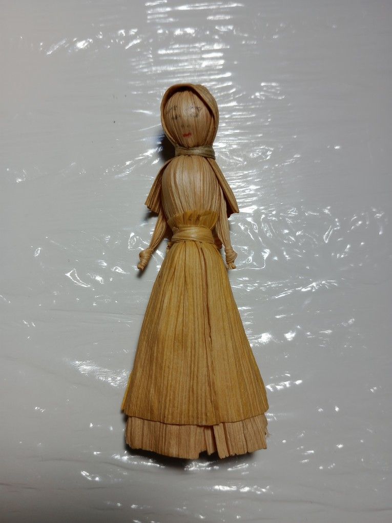 Vintage / Antique Corn Husk Doll