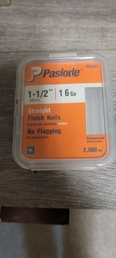 Paslode Nails  1 1/2" Trim