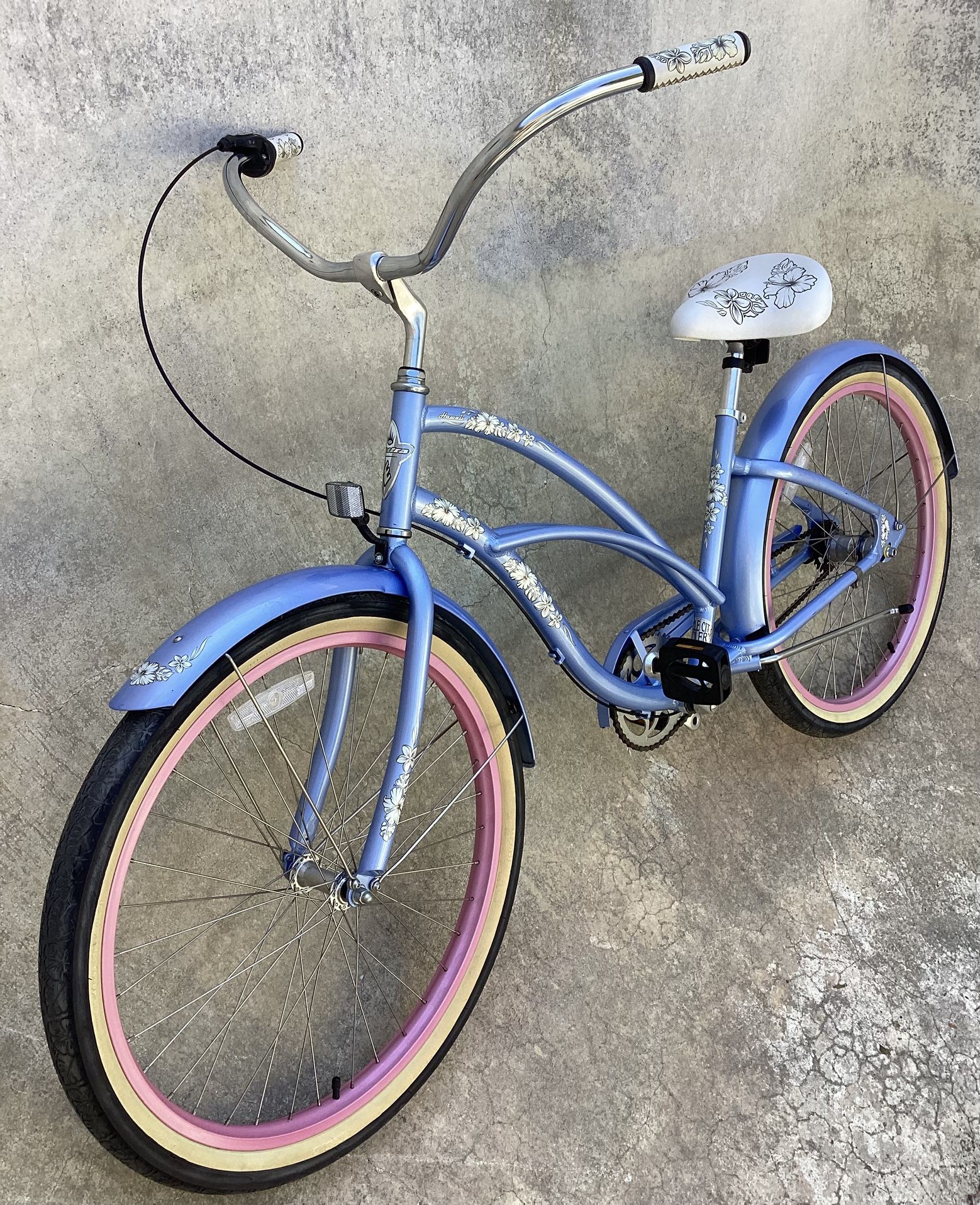 ELECTRA HAWAII 3 SPEED CRUISER BIKE VERY CLEAN