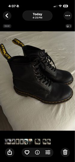 Women’s Dr. Marten Size 8